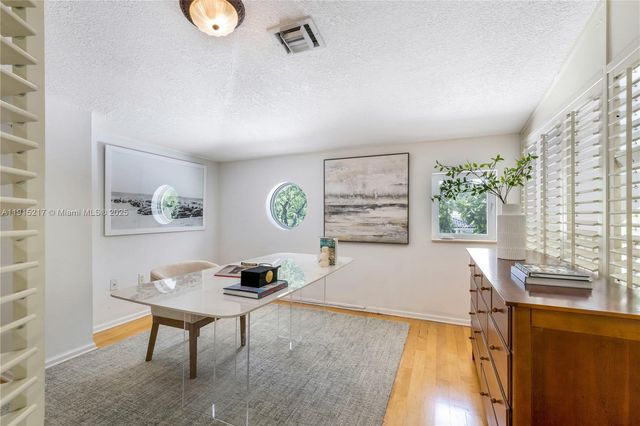 8941 SW 65th Ct 8941, Pinecrest, FL 33156