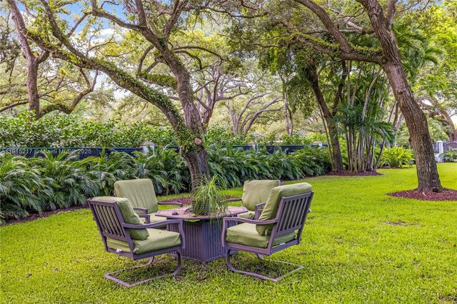 8941 SW 65th Ct 8941, Pinecrest, FL 33156