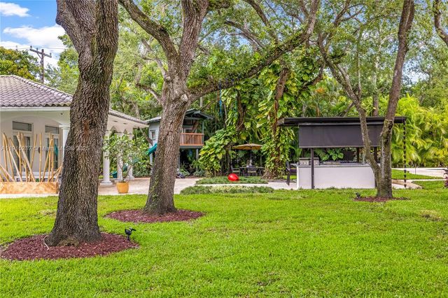 8941 SW 65th Ct 8941, Pinecrest, FL 33156