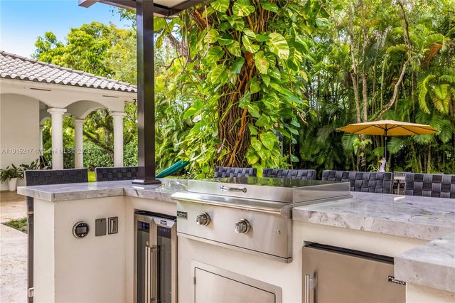 8941 SW 65th Ct 8941, Pinecrest, FL 33156