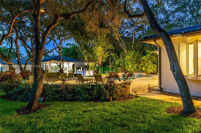 8941 SW 65th Ct 8941, Pinecrest, FL 33156