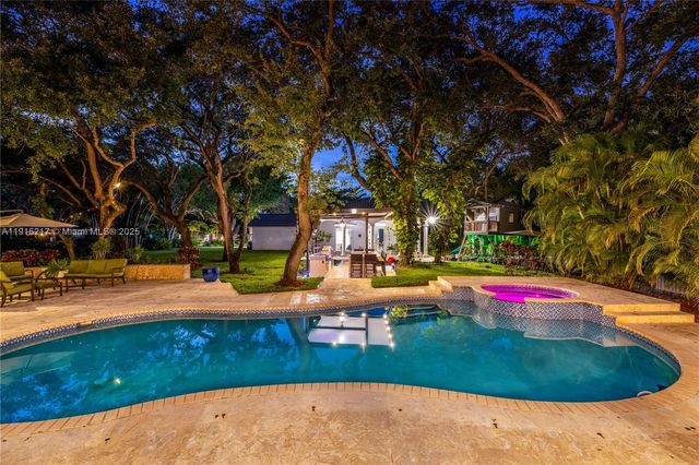 8941 SW 65th Ct 8941, Pinecrest, FL 33156