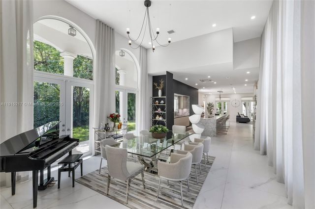 8941 SW 65th Ct 8941, Pinecrest, FL 33156