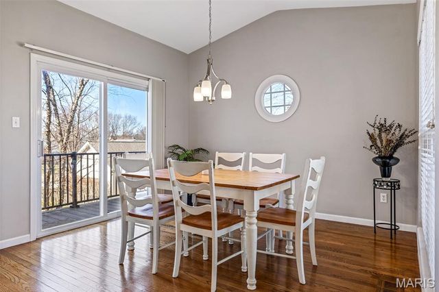 11715 Hedgefield Lane, Sunset Hills, MO 63126