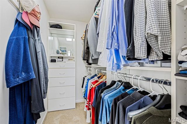 11715 Hedgefield Lane, Sunset Hills, MO 63126