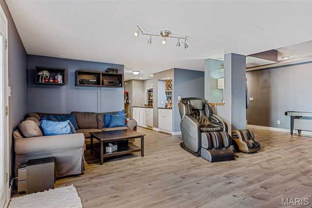 11715 Hedgefield Lane, Sunset Hills, MO 63126