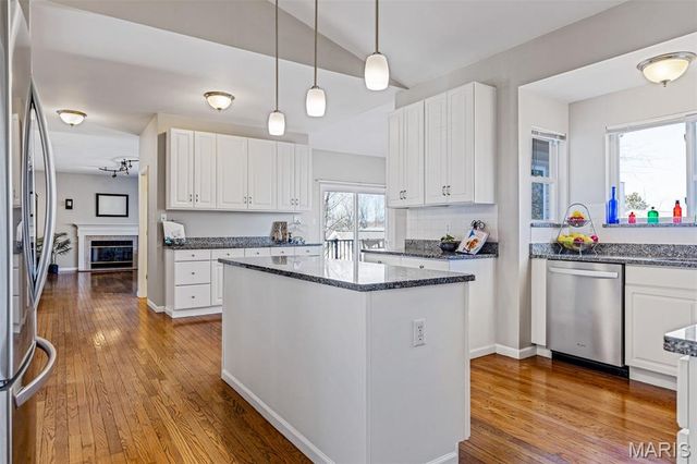 11715 Hedgefield Lane, Sunset Hills, MO 63126