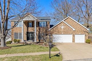 11715 Hedgefield Lane, Sunset Hills, MO 63126