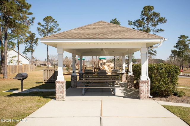 1041 Bridgeport Way, Leland, NC 28451