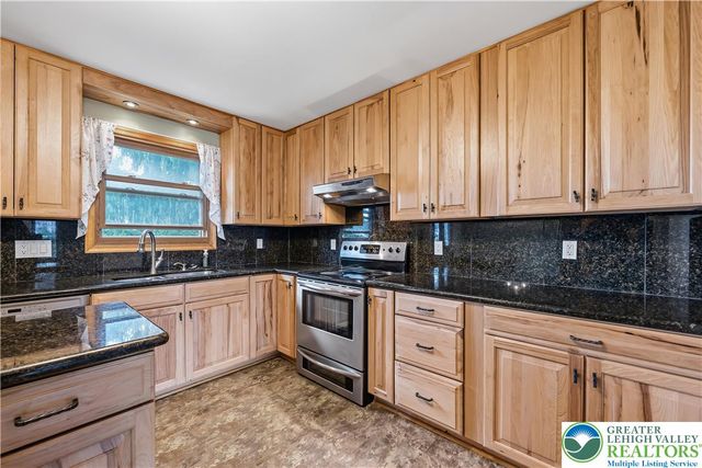 800 Maryland Street, Whitehall Twp, PA 18052