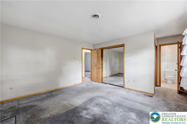 800 Maryland Street, Whitehall Twp, PA 18052