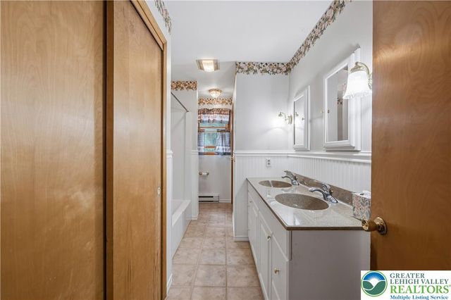 800 Maryland Street, Whitehall Twp, PA 18052