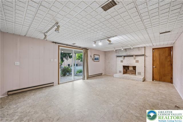 800 Maryland Street, Whitehall Twp, PA 18052