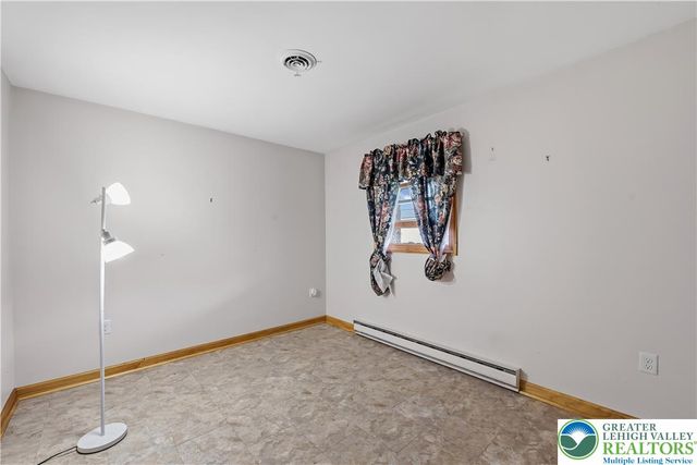 800 Maryland Street, Whitehall Twp, PA 18052