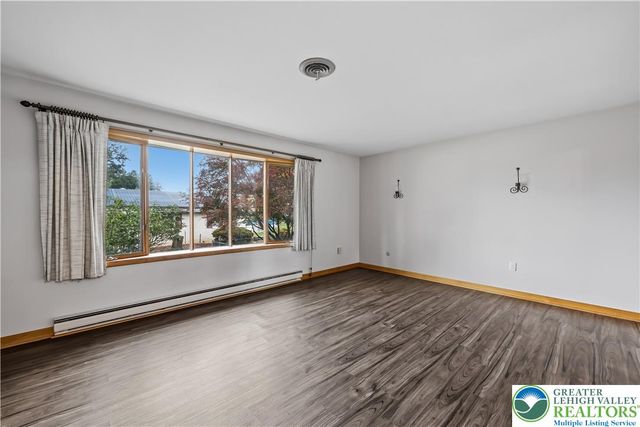 800 Maryland Street, Whitehall Twp, PA 18052