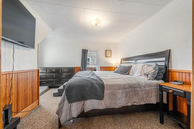 210 S 4TH STREET, Winneconne, WI 54986