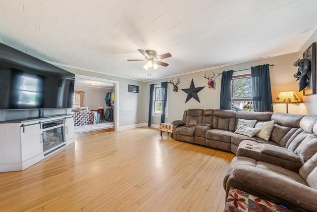 210 S 4TH STREET, Winneconne, WI 54986