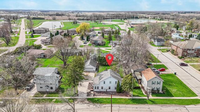 210 S 4TH STREET, Winneconne, WI 54986