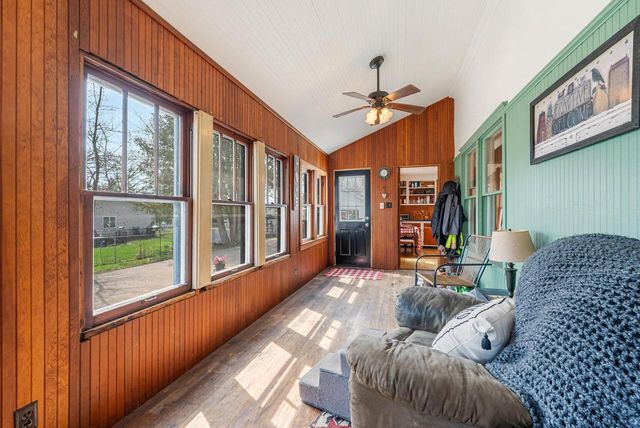 210 S 4TH STREET, Winneconne, WI 54986