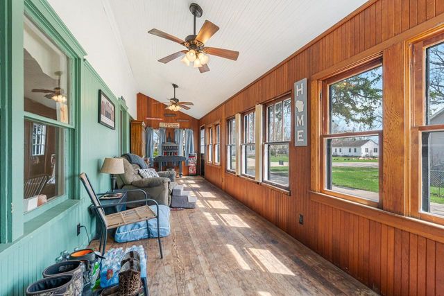 210 S 4TH STREET, Winneconne, WI 54986
