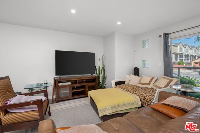 712 Pacific Street, Santa Monica, CA 90405