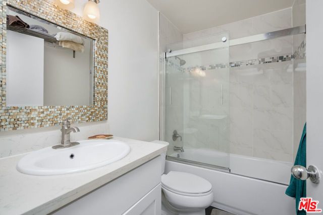 712 Pacific Street, Santa Monica, CA 90405