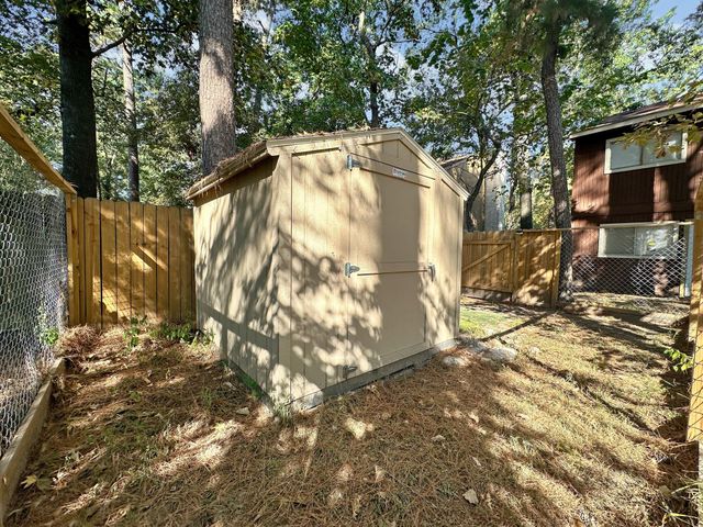 3230 Beaver Glen Drive, Houston, TX 77339