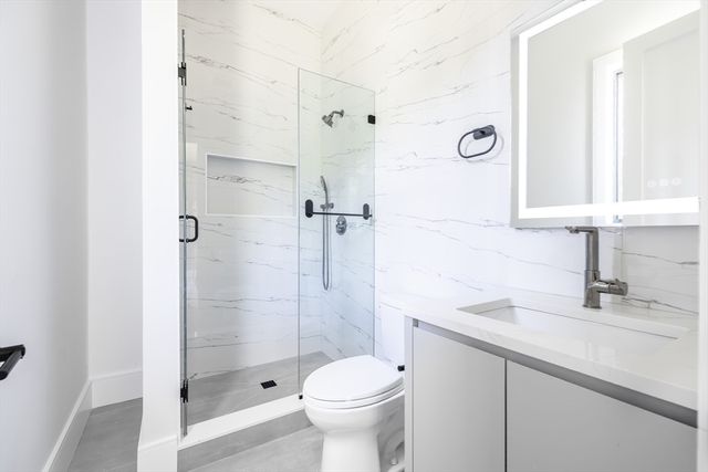 802 Greendale Ave, Needham, MA 02492