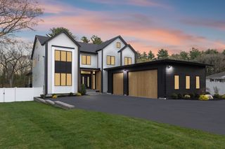 802 Greendale Ave, Needham, MA 02492