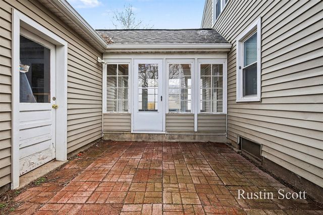 2115 Alto Avenue, Grand Rapids, MI 49507