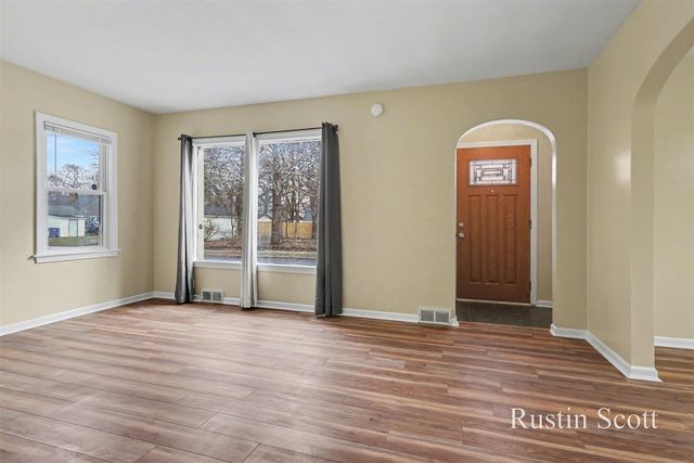 2115 Alto Avenue, Grand Rapids, MI 49507