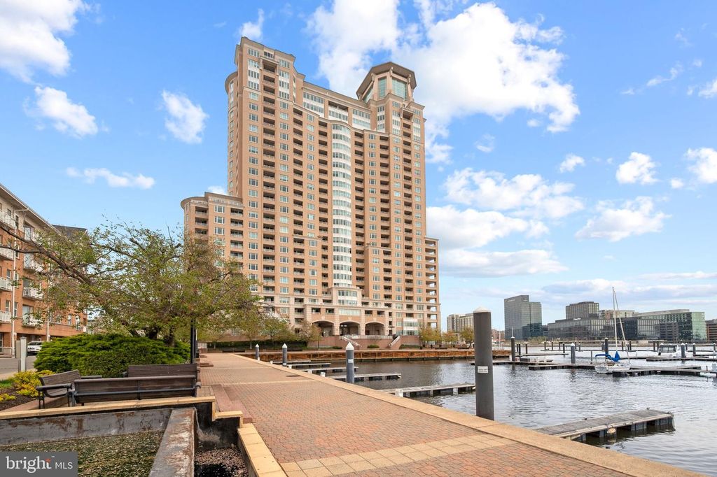 Image 1 of property listing at 100 HARBORVIEW DR #1509, Baltimore, MD 21230