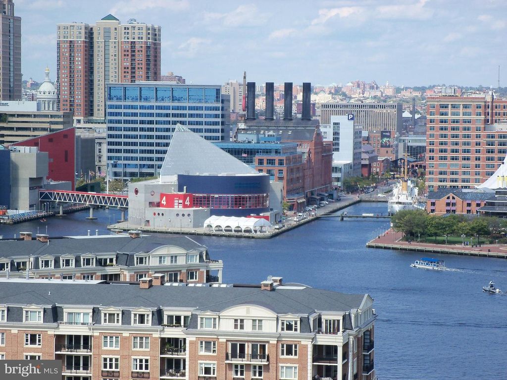 Image 21 of property listing at 100 HARBORVIEW DR #1509, Baltimore, MD 21230
