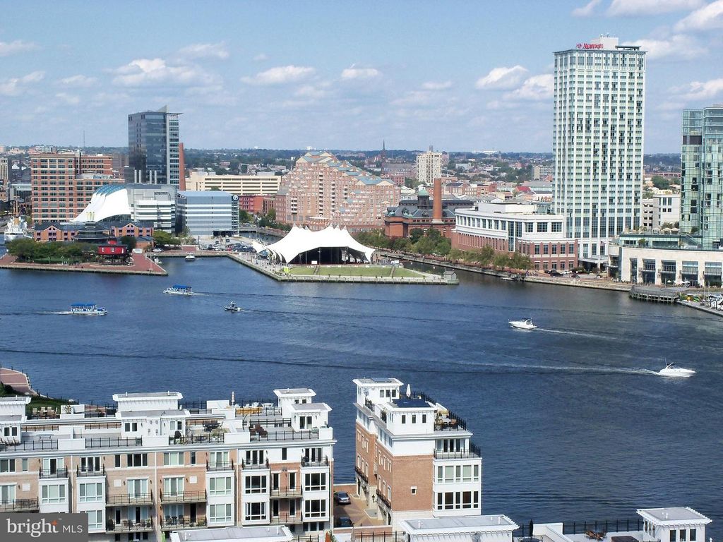 Image 22 of property listing at 100 HARBORVIEW DR #1509, Baltimore, MD 21230