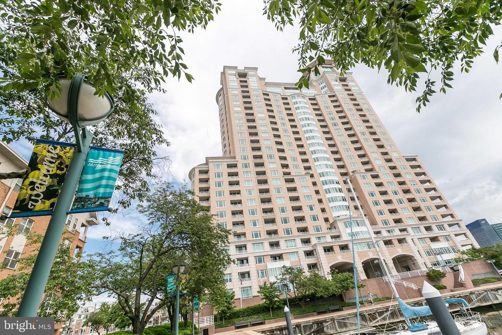 Image 74 of property listing at 100 HARBORVIEW DR #1509, Baltimore, MD 21230