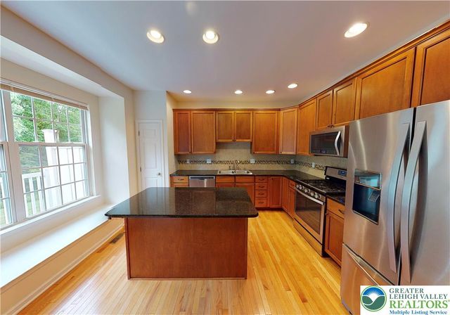 1824 Big Ridge Drive, Middle Smithfield Twp, PA 18302