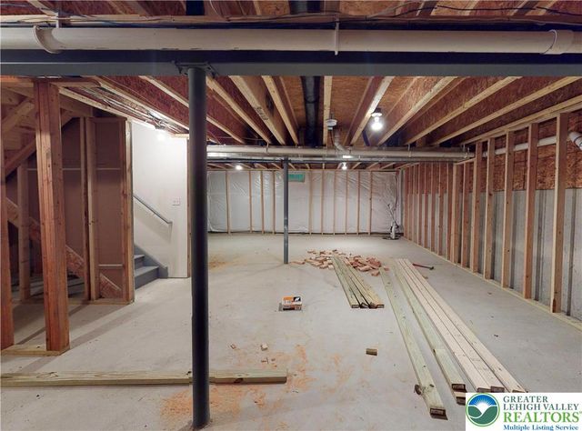 1824 Big Ridge Drive, Middle Smithfield Twp, PA 18302