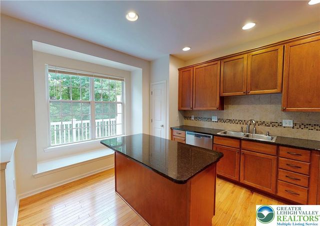 1824 Big Ridge Drive, Middle Smithfield Twp, PA 18302