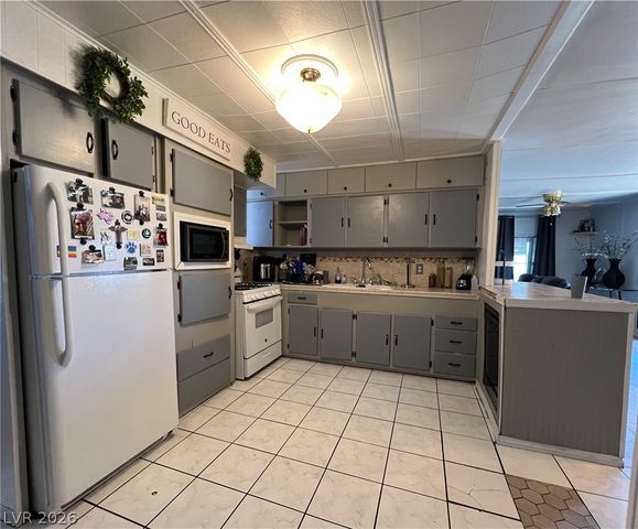 6041 Rocky Mountain Avenue, Las Vegas, NV 89156