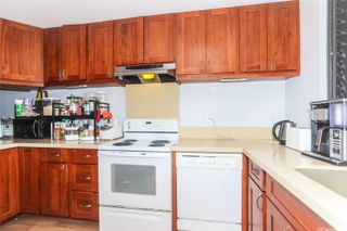 511 Hahaione Street 1-2C, Honolulu, HI 96825