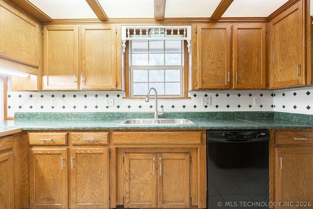 902 S Mission Avenue, Tahlequah, OK 74464