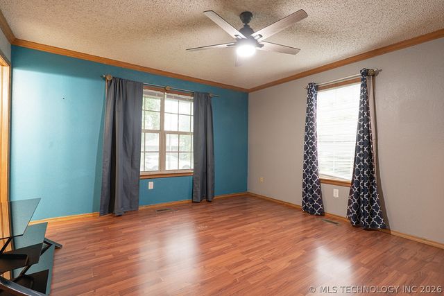 902 S Mission Avenue, Tahlequah, OK 74464