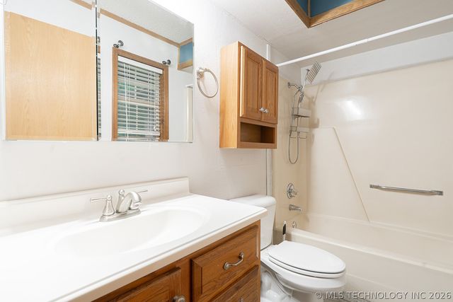 902 S Mission Avenue, Tahlequah, OK 74464