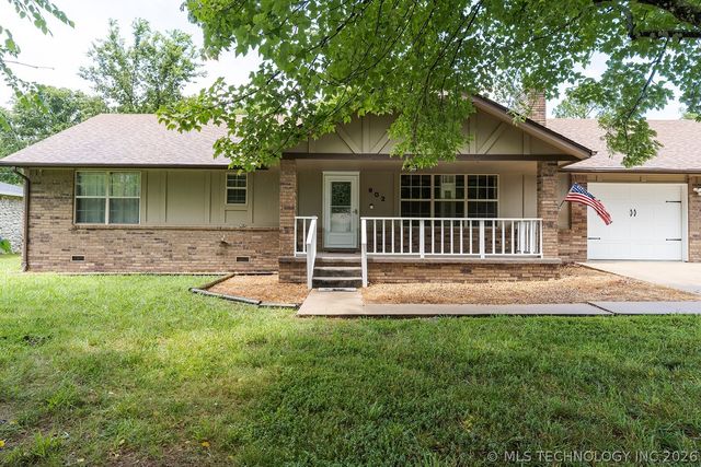 902 S Mission Avenue, Tahlequah, OK 74464