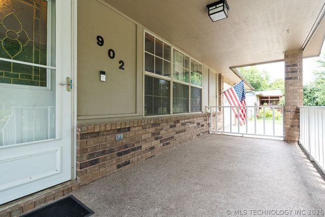 902 S Mission Avenue, Tahlequah, OK 74464