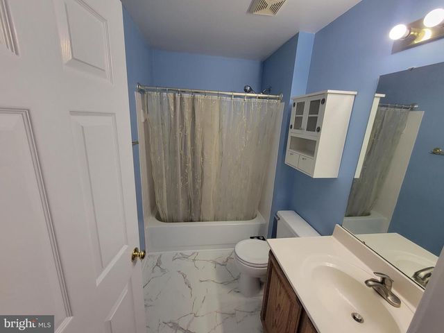 11 WHISTLER CT, Wilmington, DE 19808