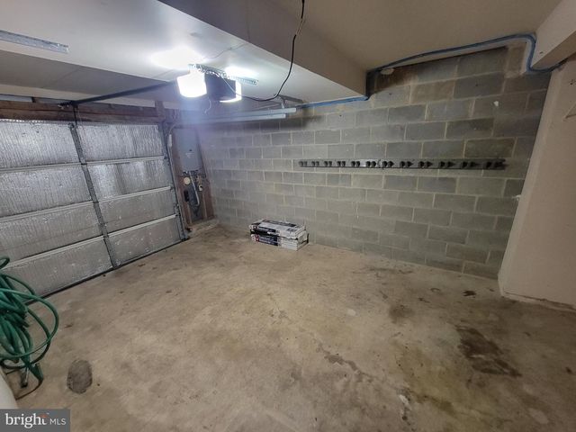 11 WHISTLER CT, Wilmington, DE 19808