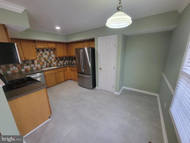 11 WHISTLER CT, Wilmington, DE 19808