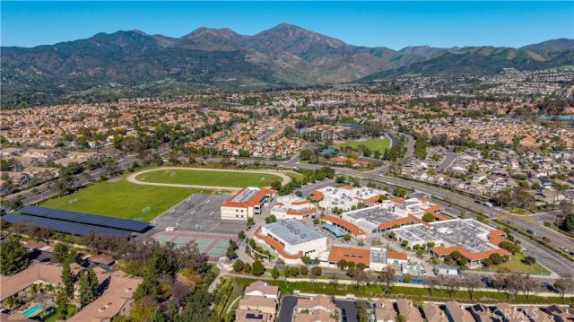 36 Via Cordoba, Rancho Santa Margarita, CA 92688