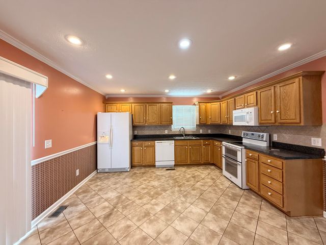 419 Bellaire Drive, Harrodsburg, KY 40330